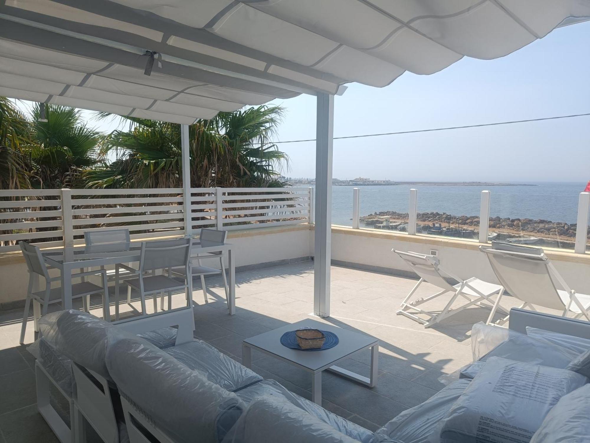 Divino Appartamenti Vista Mare بتروسينو المظهر الخارجي الصورة